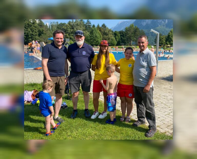 Ministerkinder lernen bei der Wasserrettung Osttirol schwimmen
