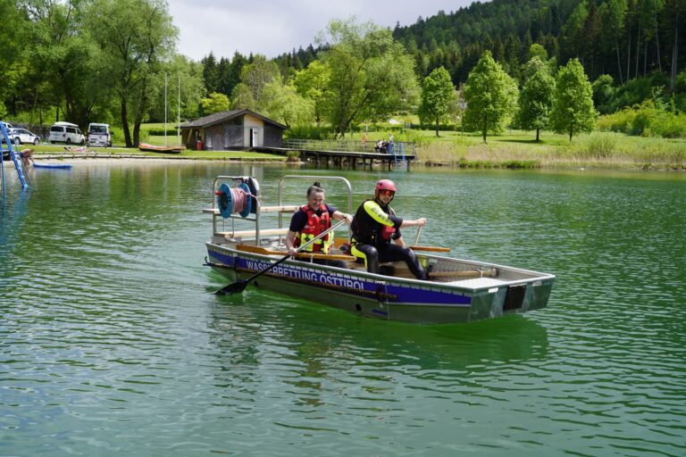 Erste-Hilfe-, Nautik- und SAN-Schulung